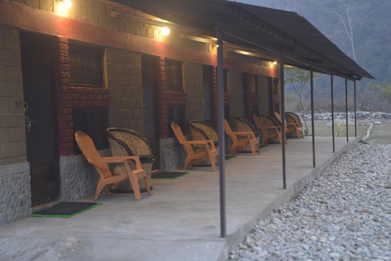 Aura Wildlife Camp And Resorts Marchula Exterior photo