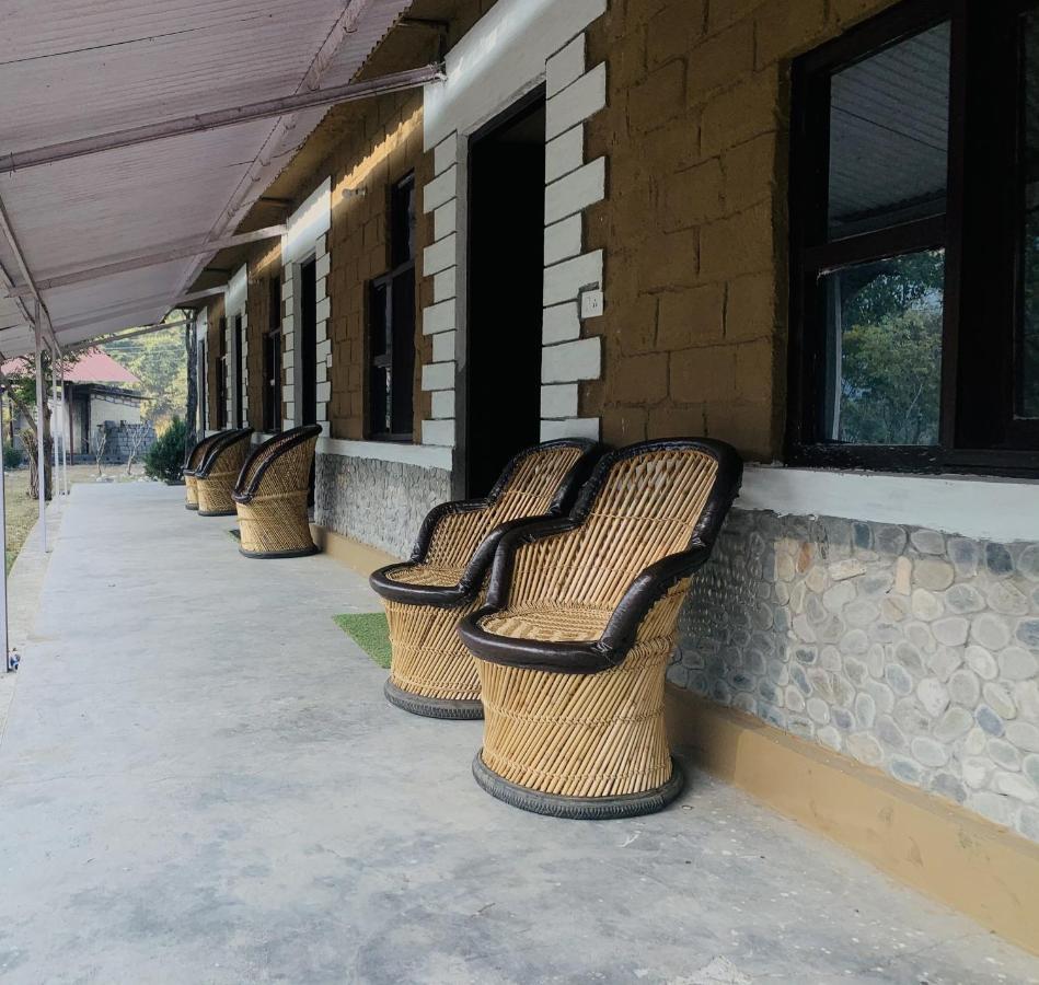 Aura Wildlife Camp And Resorts Marchula Exterior photo